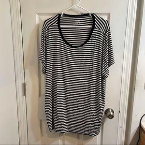 Torrid super soft black and white stripe short sleeve tee